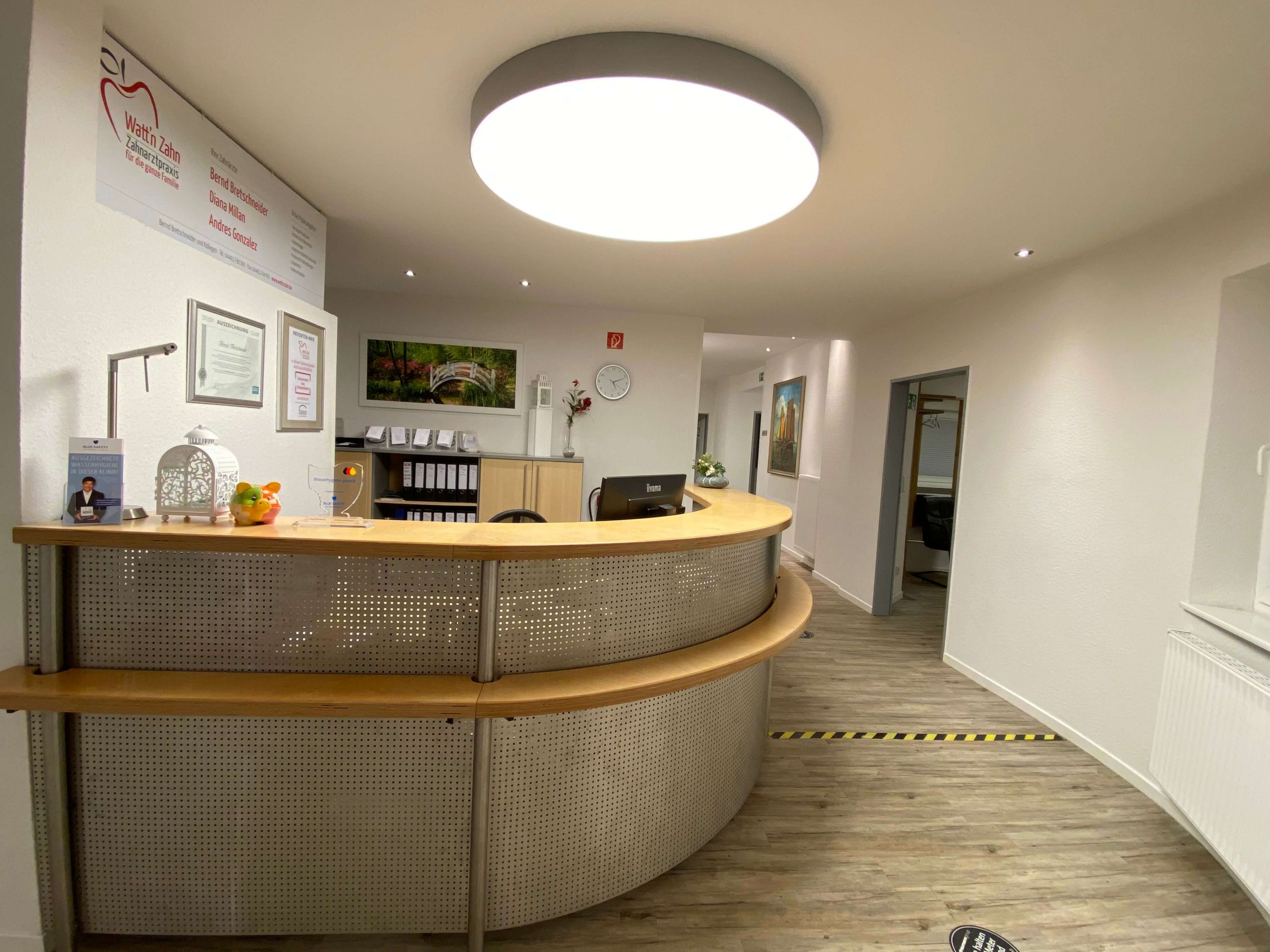Watt´n Zahn - Zahnarztpraxis in  Schortens - Empfang